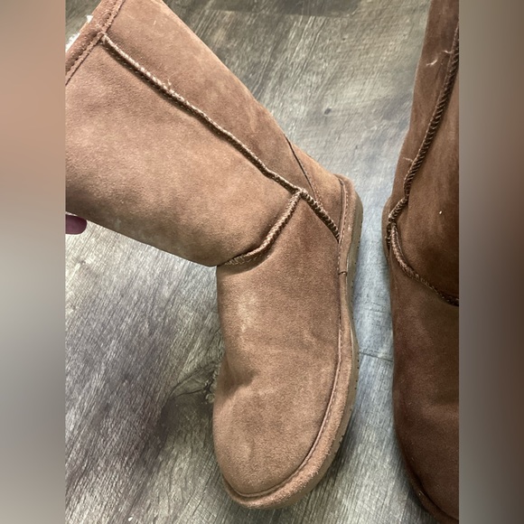 Bear Paw Boots - Picture 2 of 4